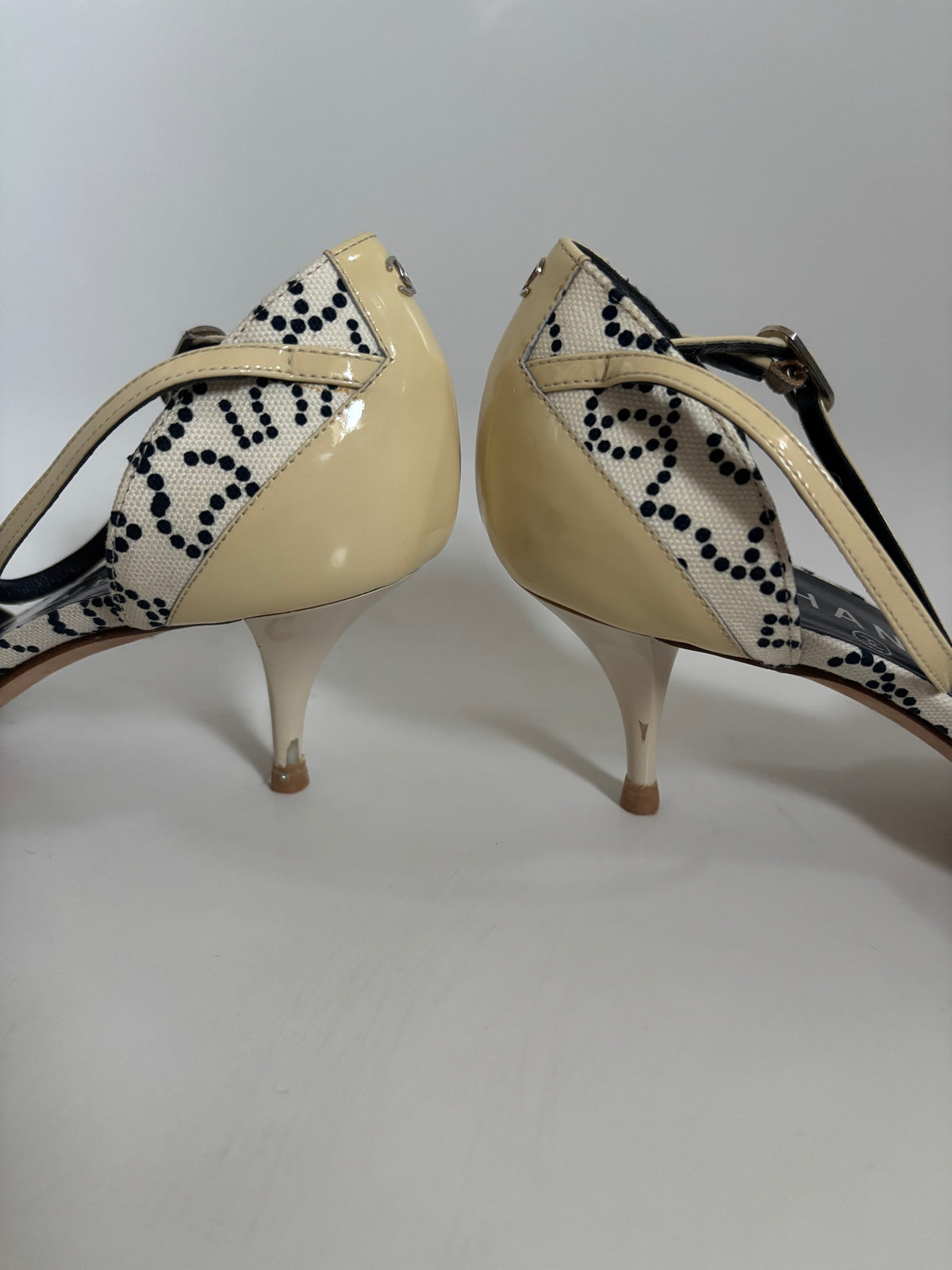 Rare Vintage Chanel Monogram CC Canvas Pointed Slingback Pumps | EU 38 / UK 5 / US 7.5