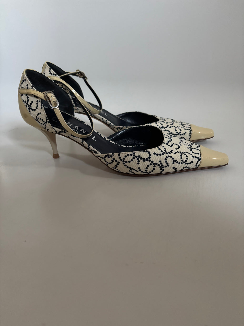 Rare Vintage Chanel Monogram CC Canvas Pointed Slingback Pumps | EU 38 / UK 5 / US 7.5