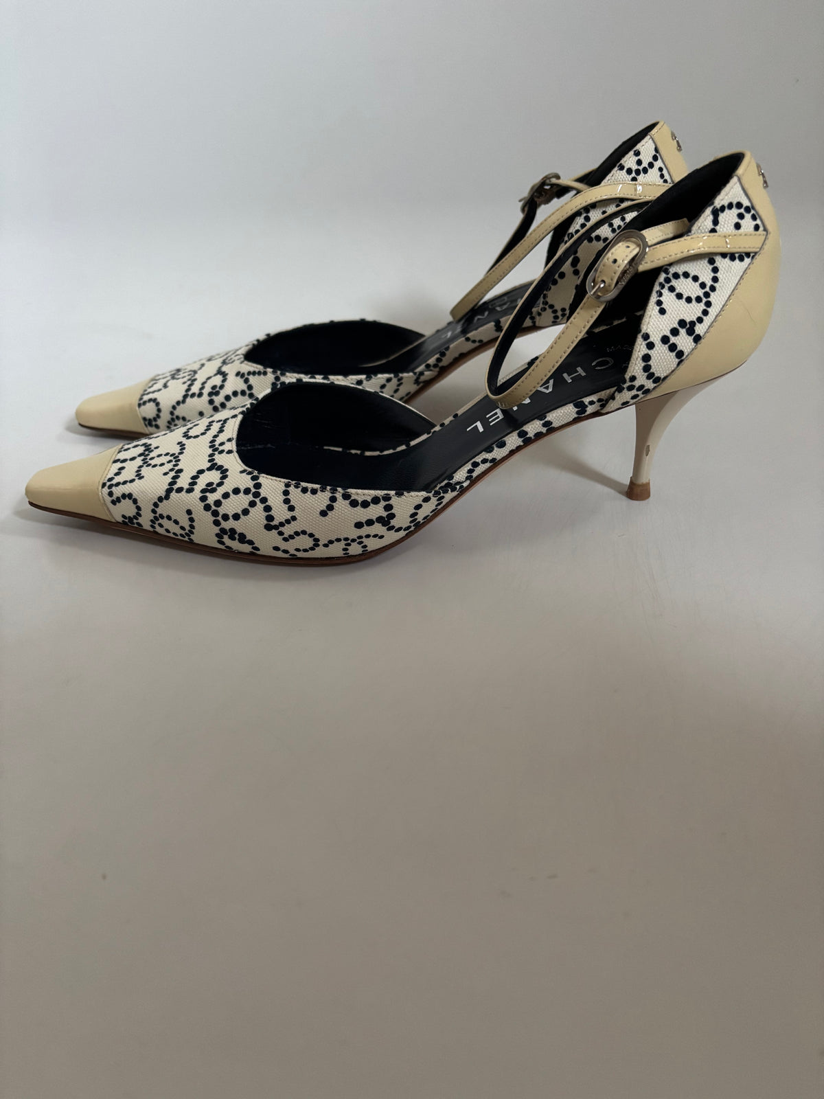 Rare Vintage Chanel Monogram CC Canvas Pointed Slingback Pumps | EU 38 / UK 5 / US 7.5