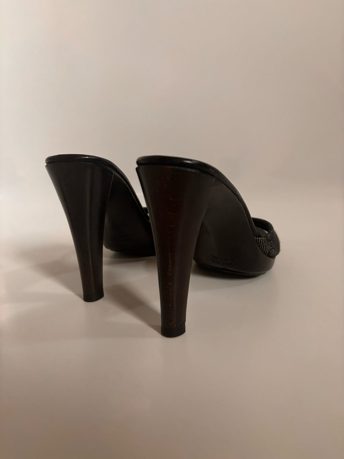 Vintage Gucci GG Monogram Canvas Logo Heeled Mules – Early 2000s | EU 38 / UK 5 / US 7