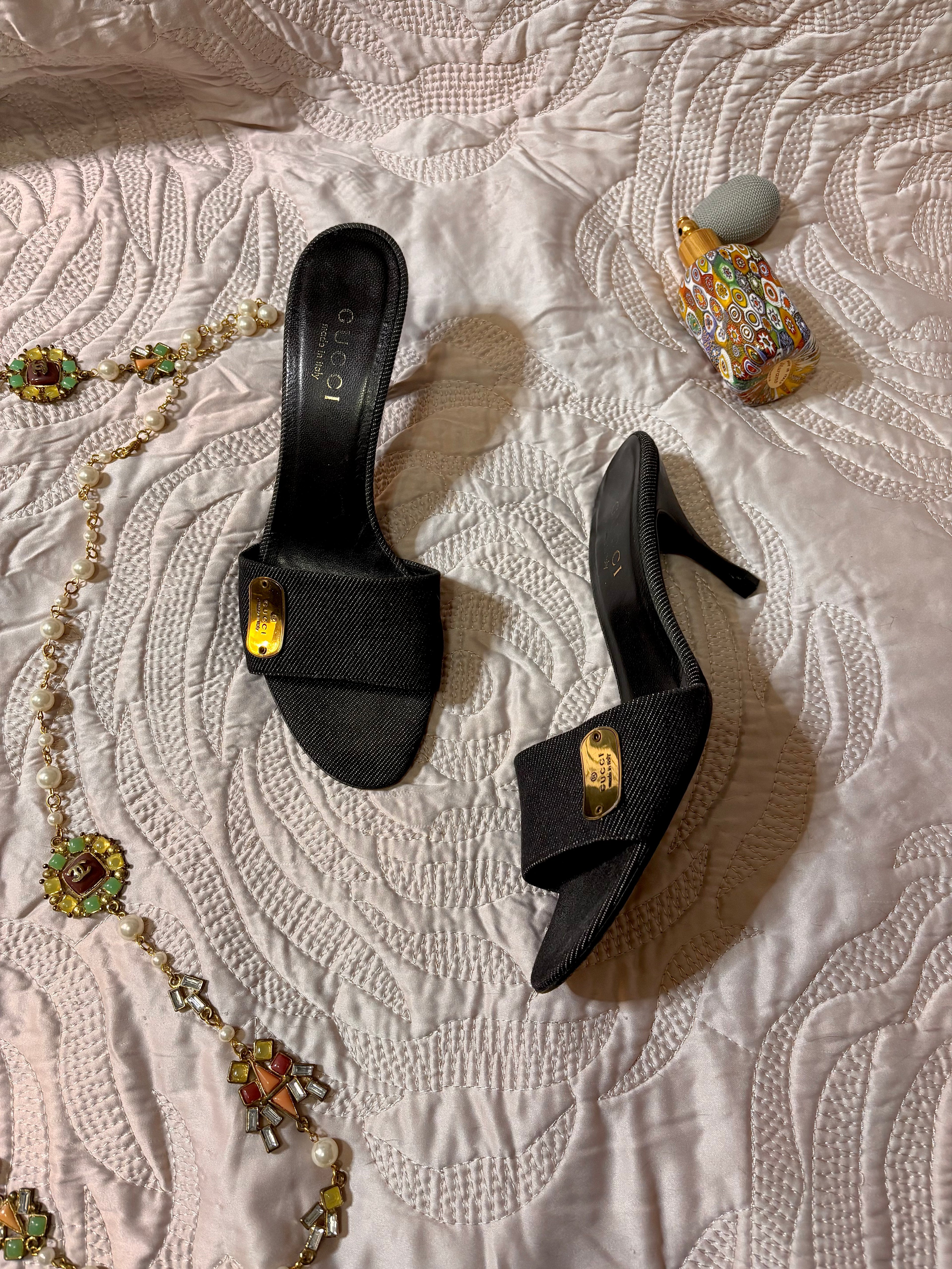 Vintage Gucci Denim Logo Plaque Heeled Mules – Tom Ford Era (Late 1990s–Early 2000s) | EU 38C / UK 5 / US 7.5