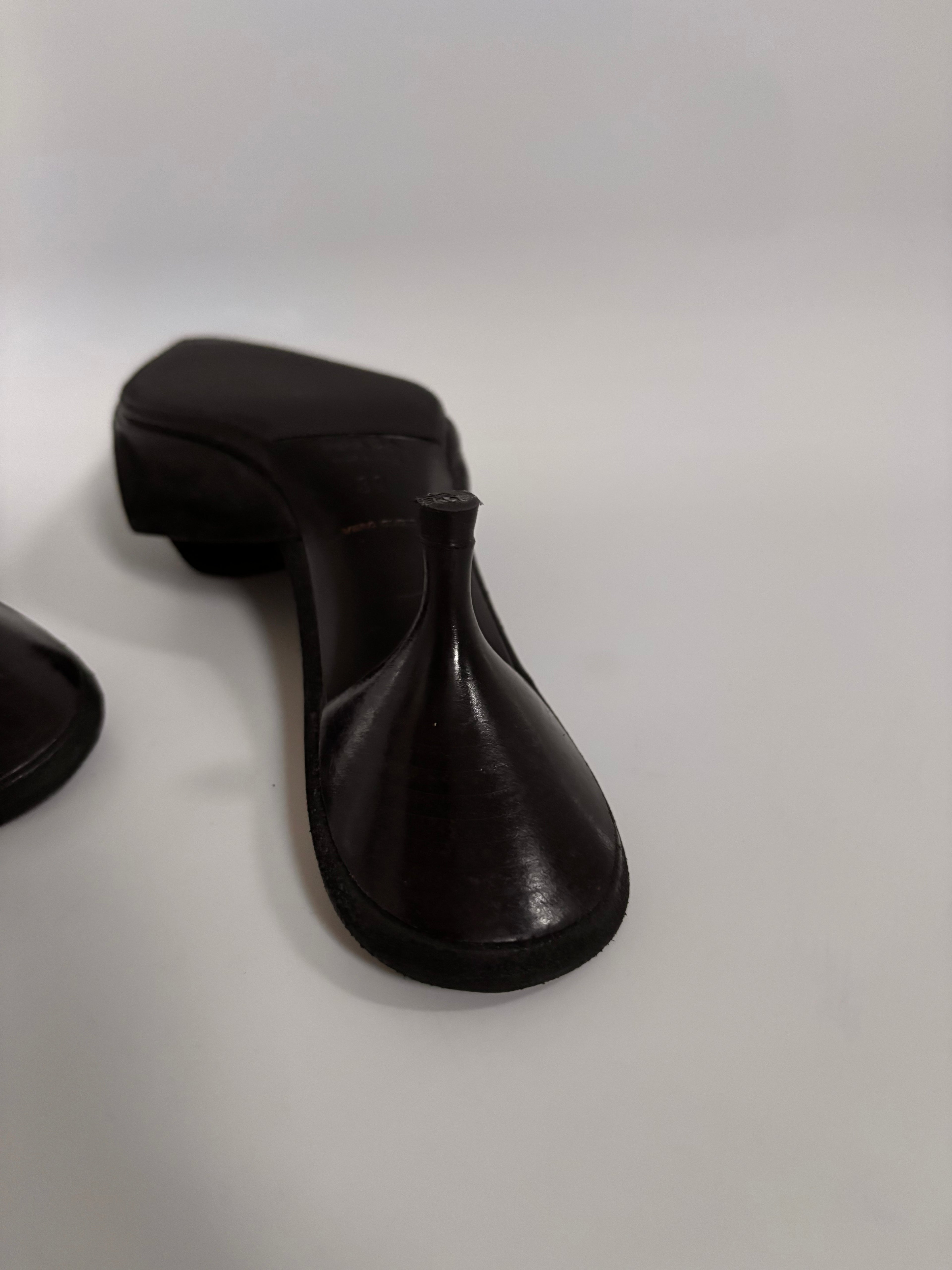 Vintage Prada Pointed-Toe Buckle Mules – Early 2000s | EU 39 / UK 6.5 / US 8.5